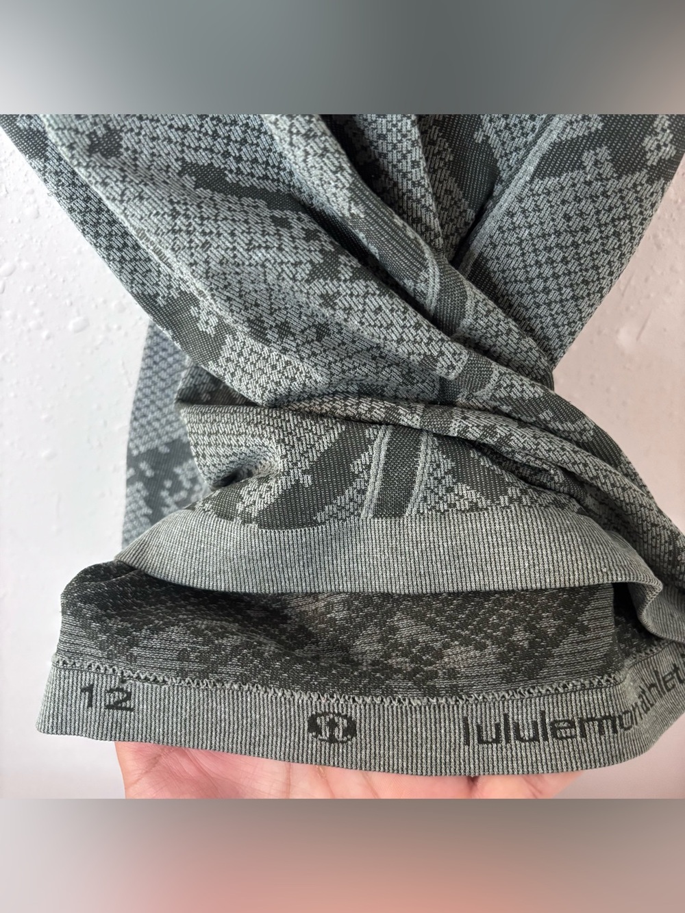 Lululemon Swiftly Tech Racerback Size 12 - Picture 3 of 10
